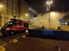 У Києві вночі виникла пожежа електрокабелів у підземному колекторі по вулиці Хрещатик, 7