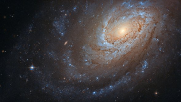Спіральна галактика NGC 4651
