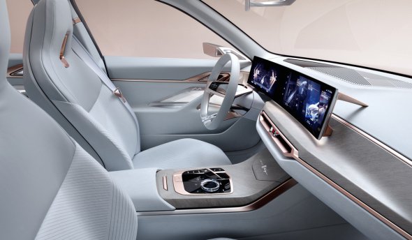 Немцы представили новый электромобиль BMW Concept i4