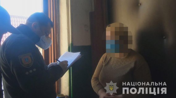 В Одессе задержали 32-летнюю женщину, которая кухонным ножом зарезала 35-летнего мужа