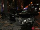 В Одесі 30-річний   водій  BMW не впорався з керуванням  і зіткнувся з деревом. Сам   зазнав незначних ушкоджень, а от його 30-річний пасажир загинув миттєво