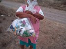 Мексиканські наркокартелі допомагають місцевому населенню їжею і масками