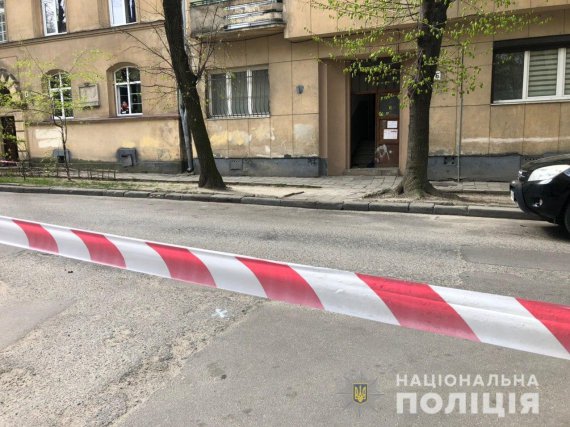 У під'їзді будинку на вулиці Академіка Павлова у Львові застрелили 49-річного чоловіка