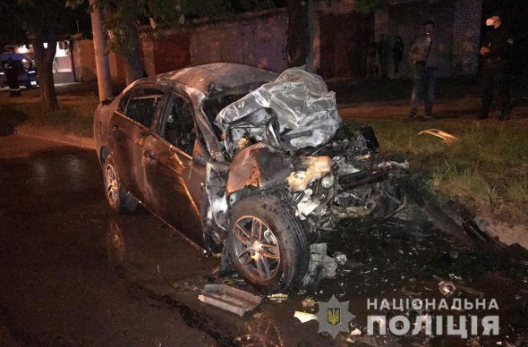 Причины и все обстоятельства аварии устанавливают следователи