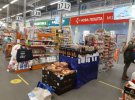 В "Епіцентрі" доступні продукти та алкогольні напої
