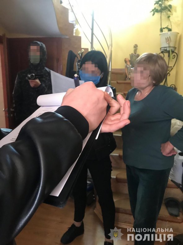 В Мукачево полиция разоблачила на сбыте наркотиков 66-летнюю женщину
