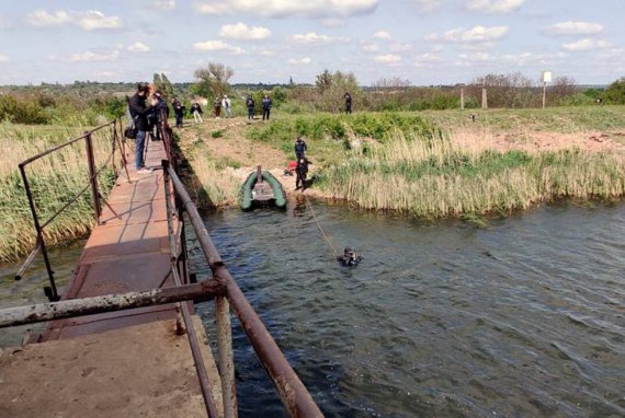 В Желтых Водах спасатели нашли тело мальчика, который утонул в водоеме