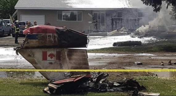 В Канаде упал и взорвался самолет Королевских военно-воздушных сил