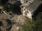 В Одессе в результате обвала стены в 5-этажном доме разрушены три квартиры и заблокировано движение одного из троллейбусов