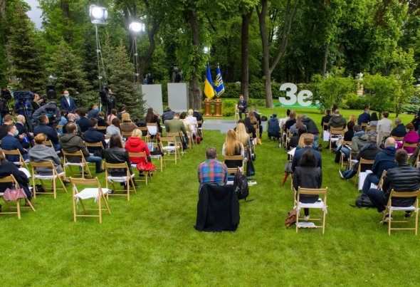 20 мая 2020-го проходит пресс-конференция президента Владимира Зеленского. Она происходит в годовщину принятия им присяги.