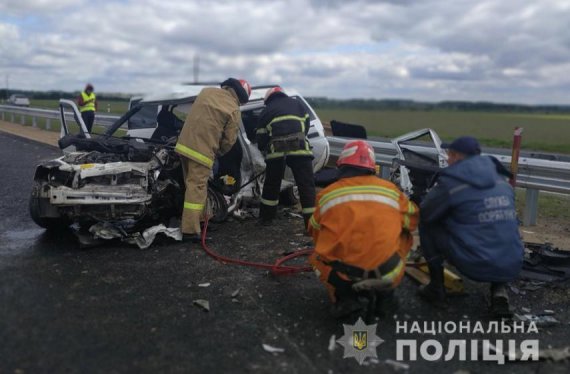 На трассе Киев - Одесса произошла смертельная авария с четырьмя погибшими