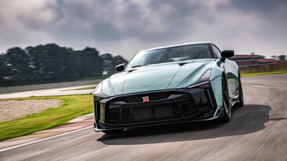 Nissan GT-R 50