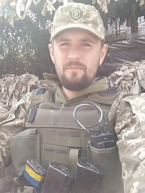Евгений Сафонов погиб 21 мая после попадания мины боевиков в грузовик ВСУ