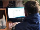 У Києві 28-річний житель Волинської області систематично ґвалтував 13-річного похресника і знімав відео для продажу
