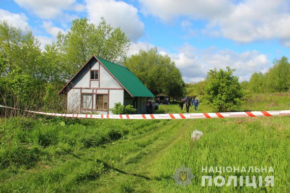 На місці розстрілу семи людей поблизу Новоселиці Попільнянського району на Житомирщині вилучили низку речових доказів