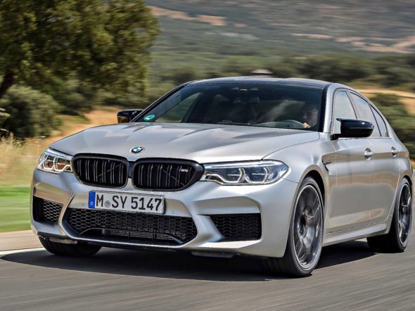 BMW M5 2019 року випуску 