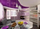 Интерьер 2020: в фиолетовую комнату добавляют оттенков металлика