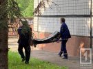 В Кривом Роге из окна 4-м этаже роддома разбилась 20-летняя женщина