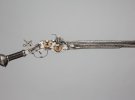 Пистолет с двойным колесцовым замком, Аугсбург, 1580, Музей Метрополитен, Нью-Йорк