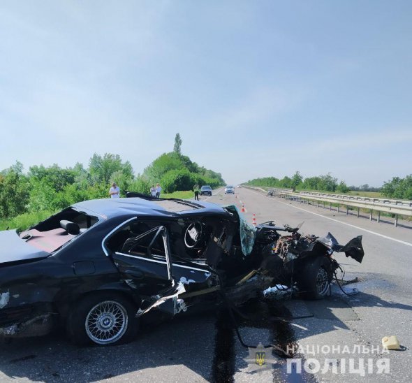 Водитель авто погиб на месте. Три пассажира - травмированы