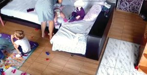 У Запоріжжі в приватному дитячому садку померла 14-місячна дівчинка, якій вихователька Ірина Суханова ­прив’язала до обличчя подушку