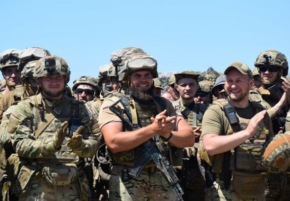 Під Маріуполем провели навчання з бойовою стрільбою. Фото: mil.gov.ua/