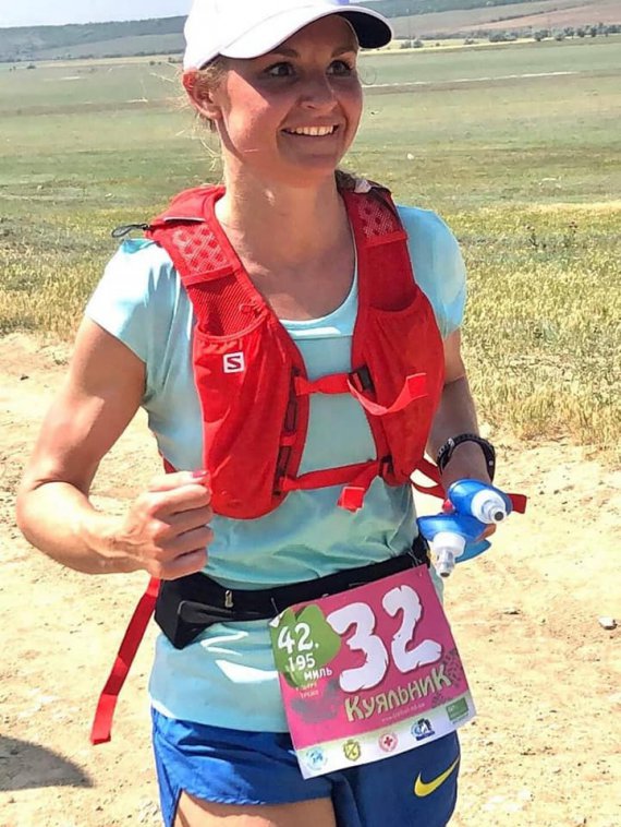 Під час марафону під Одесою зникла 32-річна Катерина Катющева. Її знайшли тільки за 8 годин. Померла в лікарні