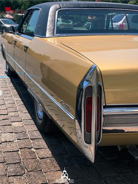 Cadillac Sedan de Ville 1966 года выпуска