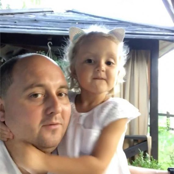 21 червня світ відзначав День батька. В Україні цей день офіційно святкують вдруге. Юрій Ткач зі своєю донькою Лізою