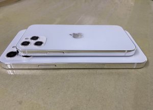 У соцмережі з'явилися фото нового iPhone 12 від Apple. Фото: Twitter.