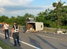 На Закарпатье перевернулась маршрутка. Одна пассажирка погибла, еще 5 и водитель - в больнице