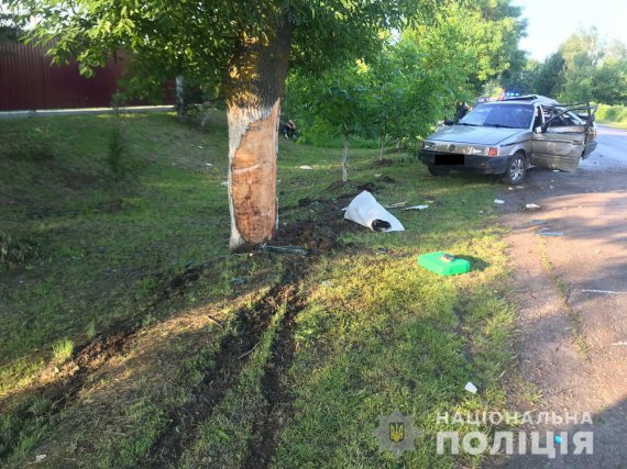 На Рівненщині родина із двома доньками потрапила в аврію. Старша, 10-річна дівчинка, загинула