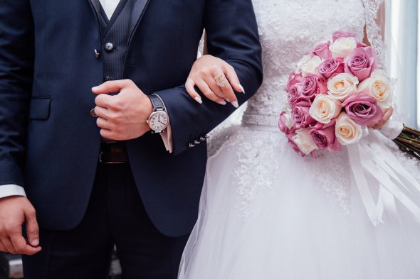 Украинские молодожены устроили свадебный бум