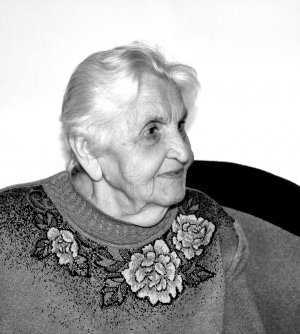 Тамара Криштальська з Горохова на Волині 10 років відбула в радянських таборах. Після звільнення працювала бухгалтером. Поховала сина і чоловіка
