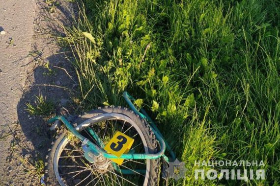 На Тернопільщині   п’яний 37-річний водій за кермом Volkswagen на шаленій швидкості збив 8-річного хлопчика.