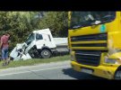 На объездной дороге Львова водитель грузовика с фирменным логотипом Roshen протаранил микроавтобус. Водитель последнего погиб