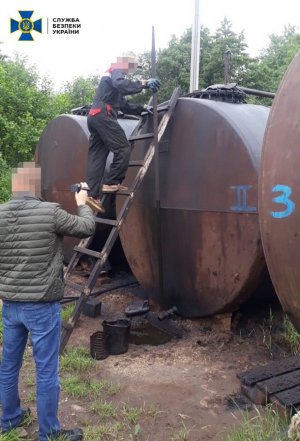 В Ивано-Франковской области СБУ блокировала добыча нефти с государственной скважины. Фото: ssu.gov.ua