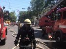 В Одессе в 3-этажном жилом доме по ул. Бунина, 35 вспыхнул масштабный пожар