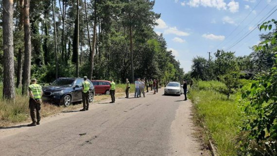 Поліція Київської області розшукала зниклу 32-річну жінку, пошуки якої тривали 3 доби. Жінка жива, але пояснити, що з нею сталося, не змогла