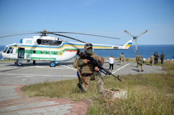 Основні тактичні дії розгорнулись на острові Зміїний. Фото: ДПСУ