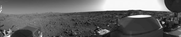 Первый панорамный снимок поверхности Марса