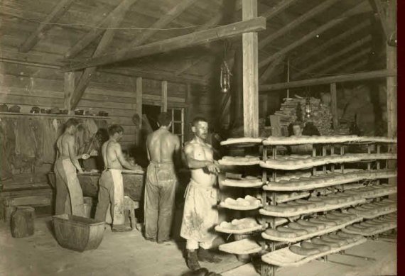 Во время Первой мировой войны в селе Рудня австрийские военные пополняли запасы пищи и древесины