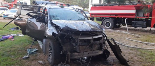 На одной из баз отдыха в Мостисском районе Львовской области взорвался автомобиль Mitsubishi Pajero с владельцем внутри. 41-летний мужчина погиб