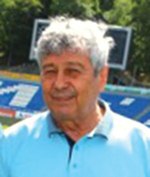 Мірча Луческу 12 років тренував ”Шахтар”. 2016‑го поїхав працювати в Росію, де за рік розірвав контракт із санкт-петербурзьким ”Зенітом”. До переходу в київське ”Динамо” очолював тренерський штаб збірної Туреччини