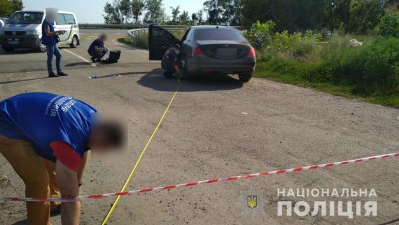  Розстріл чоловіка в елітному Mercedes на трасі Київ - Харків виявився постановкою
