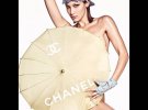 Американская супермодель Белла Хадид снялась в откровенной рекламной кампании французского модного дома Chanel