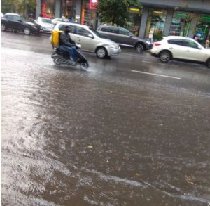 В Києві пройшли сильні дощі. Фото: Telegram