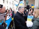 Порошенко в Мюнхені зустрівся з учасниками потужноі акції на підтримку України