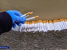 Силовики Польщі припинили незаконне виробництво цигарок, в якому замішані українці