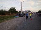 У Перегінському на Прикарпатті в лоб зіткнулися Mercedes-Benz Vito та ВАЗ. Загинули водій останнього та його батьки, які були пасажирами. Дружина і 2-річна дитина загиблого водія - в лікарні